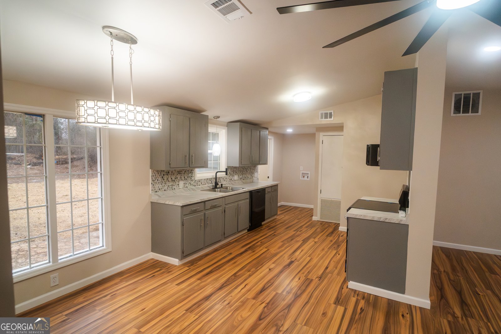 109 Calvin Court Warner Robins - Photo 8