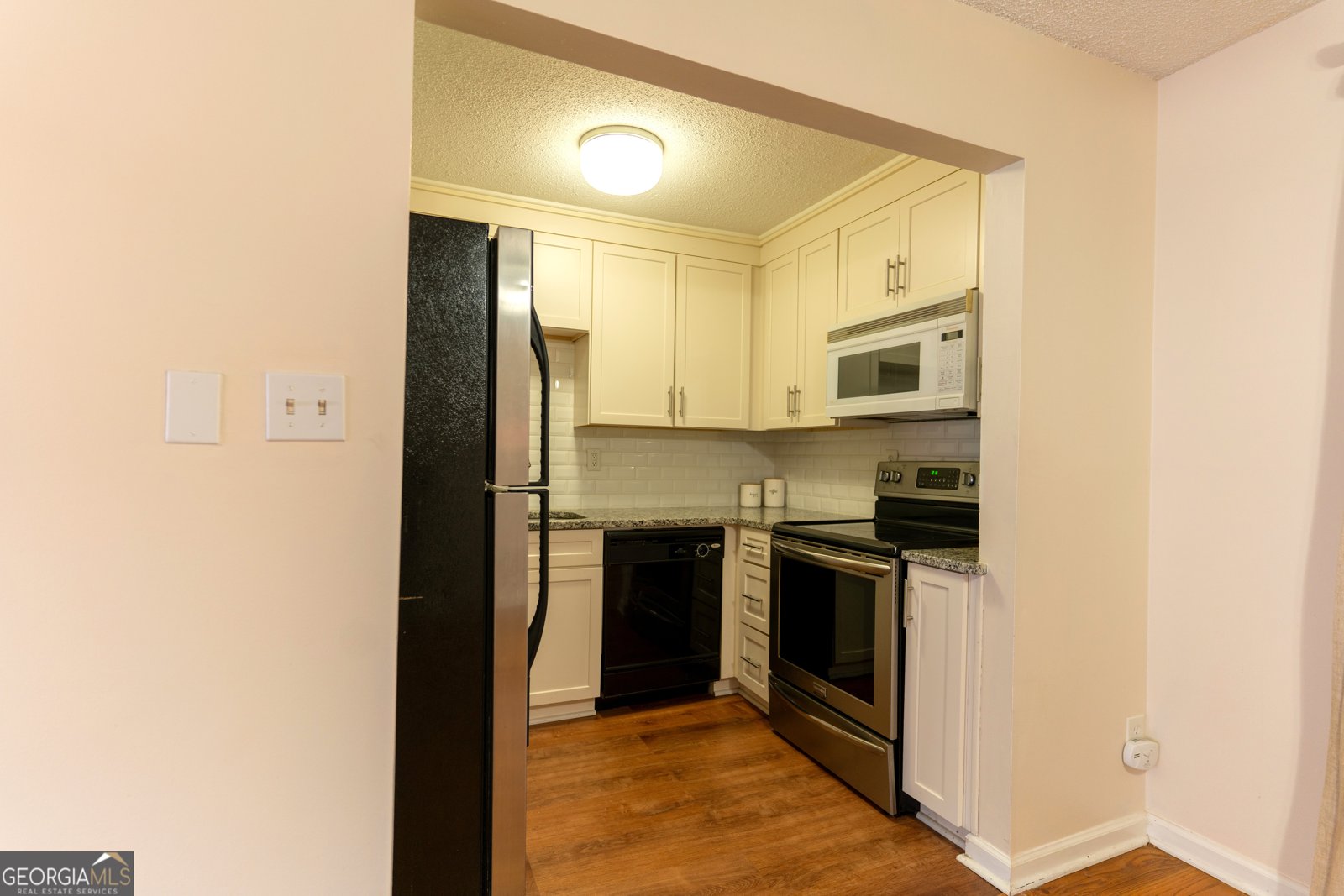 4266 ROSWELL Road Atlanta - Photo 7