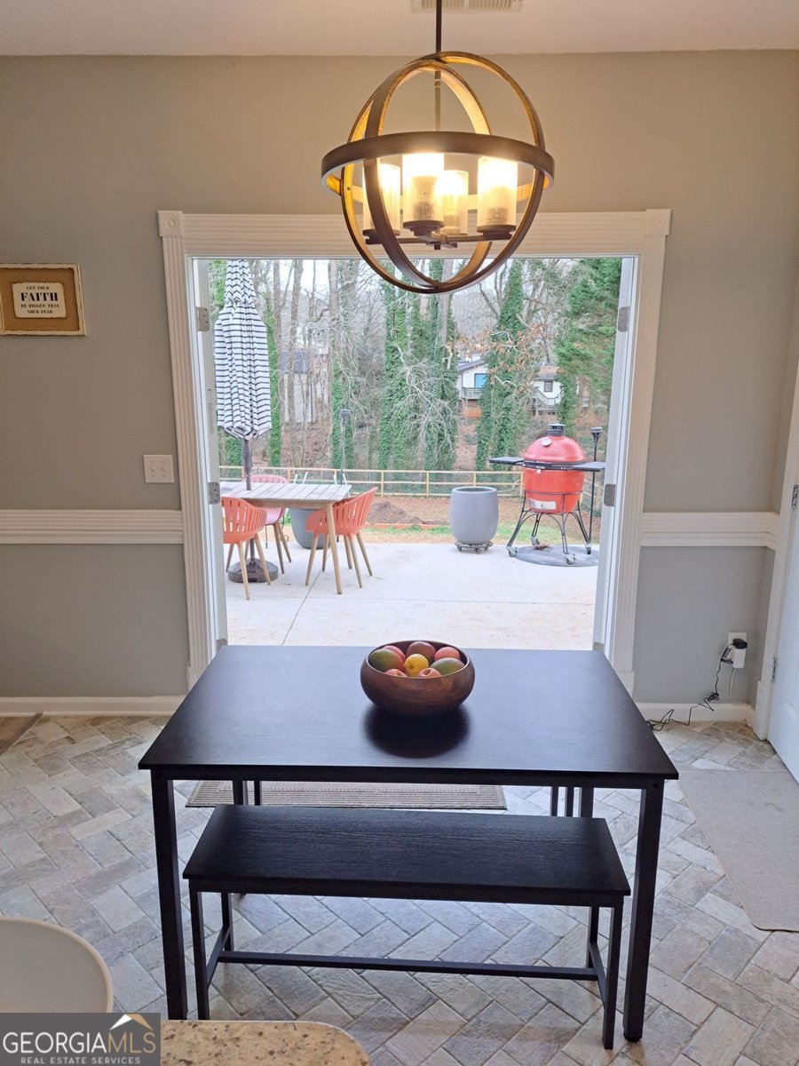 366 Silverthorn Drive Marietta - Photo 12