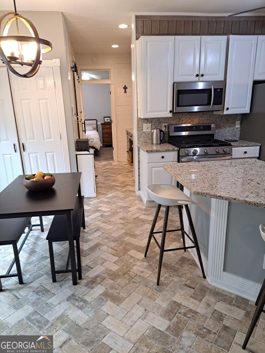 366 Silverthorn Drive Marietta - Photo 13