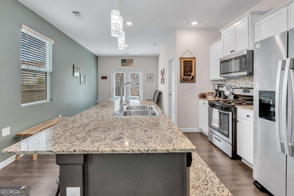 5568 Foxglove Way Oakwood - Photo 9