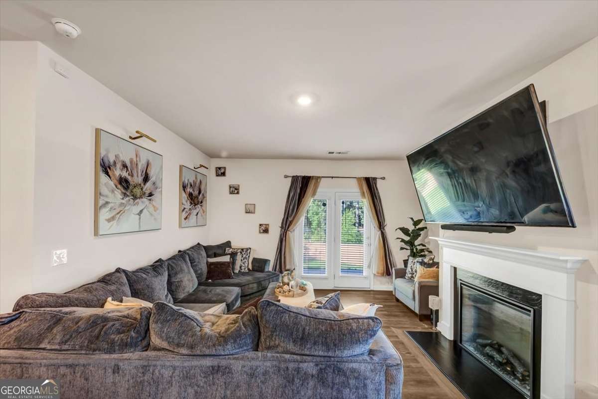 3737 MAKEOVER Court Atlanta - Photo 12