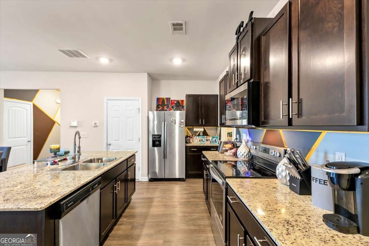 3737 MAKEOVER Court Atlanta - Photo 8