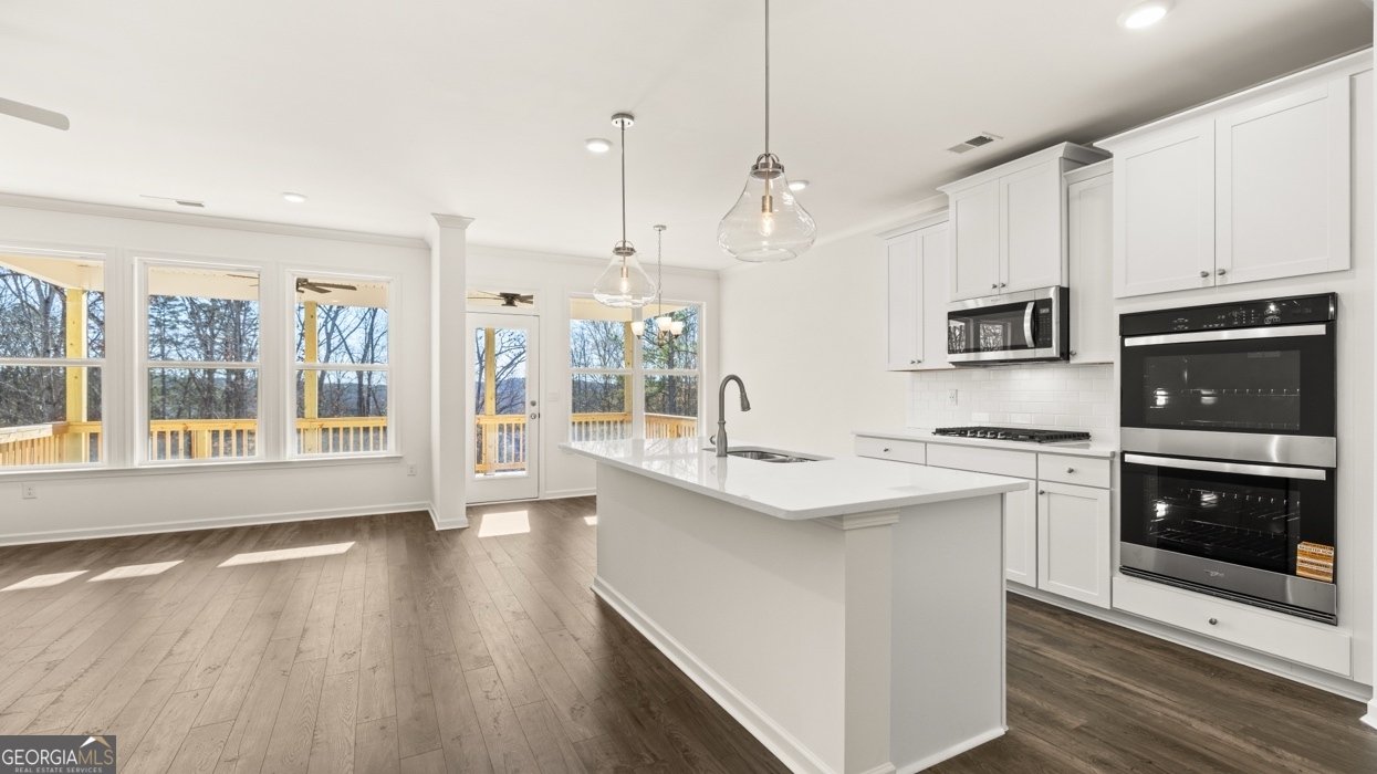 1601 LaceBark Elm Way Lawrenceville - Photo 12