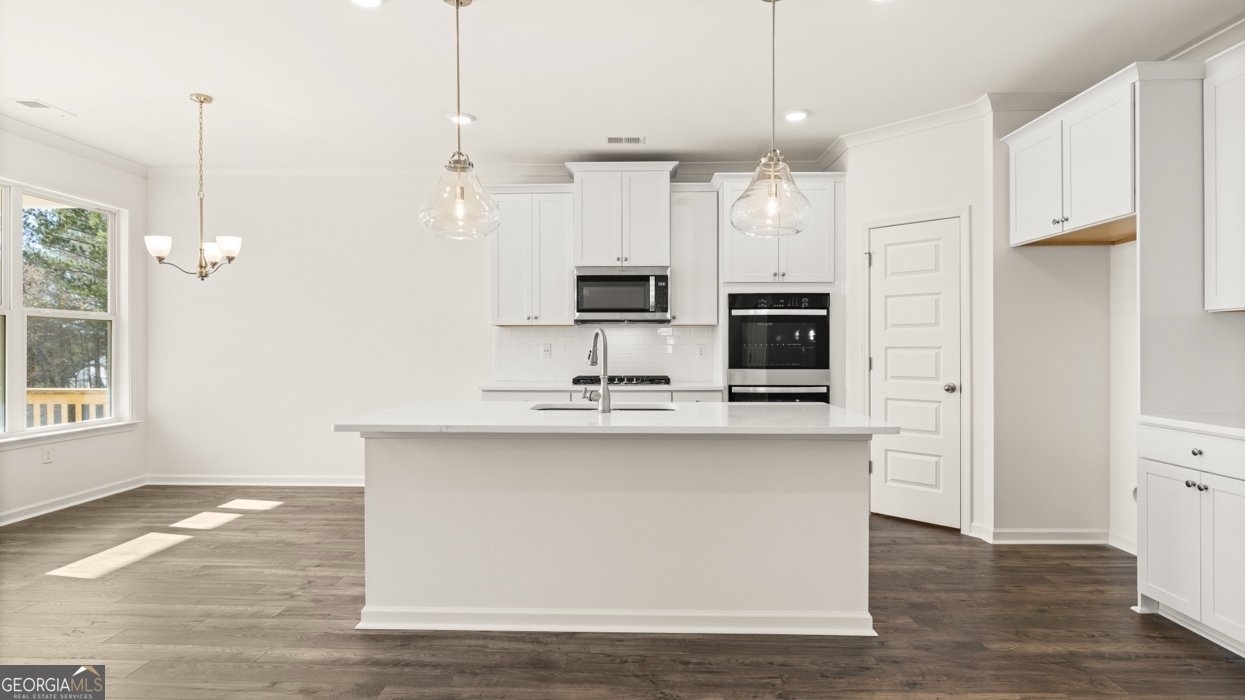 1601 LaceBark Elm Way Lawrenceville - Photo 13