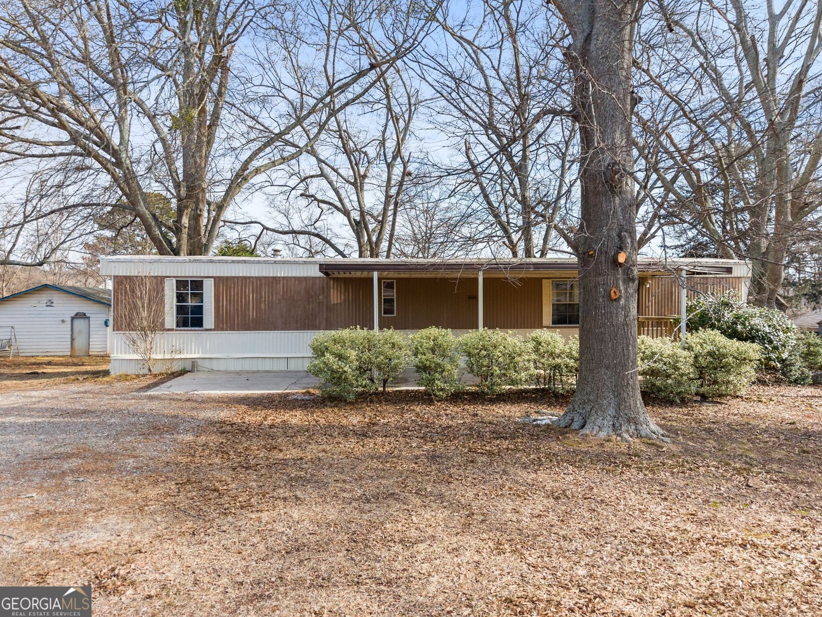 6064 Lights Ferry Road Flowery Branch - Photo 1