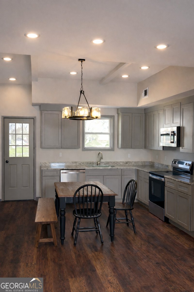 6102 Worsham Street Covington - Photo 6