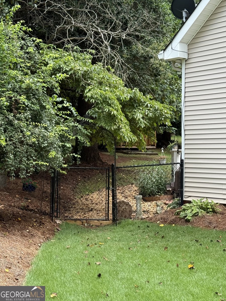 231 Lakeshore Drive Carrollton - Photo 18