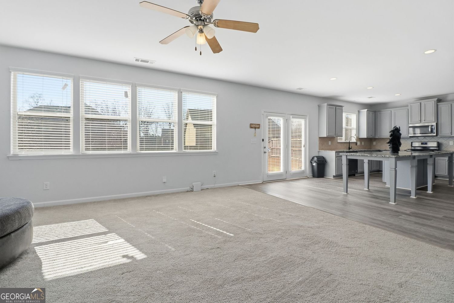 210 Palm Springs Circle Fairburn - Photo 10