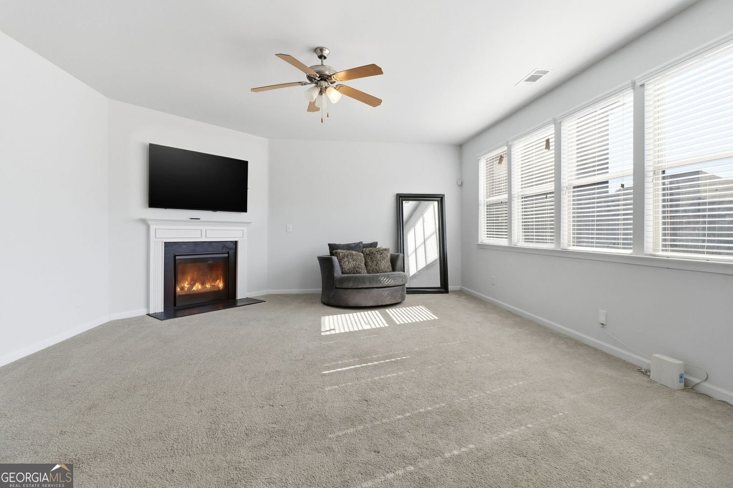 210 Palm Springs Circle Fairburn - Photo 12