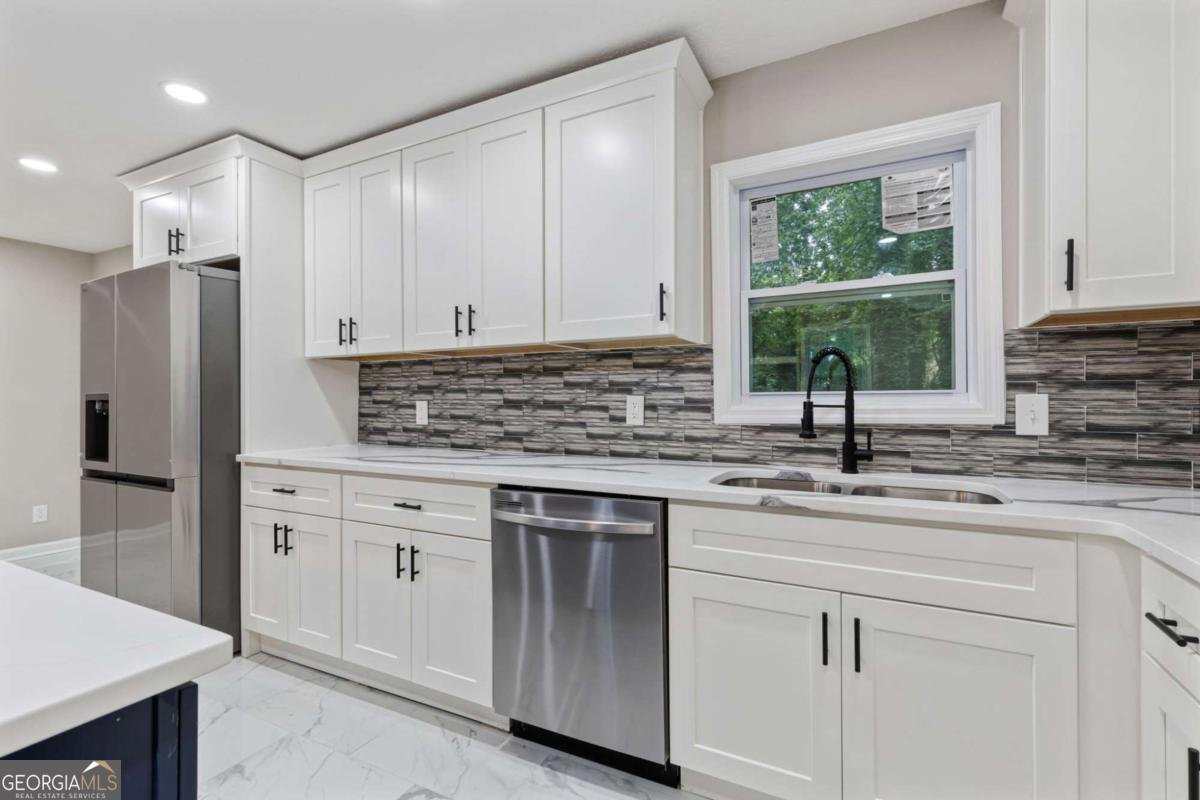 1097 Wildwood Lane Lawrenceville - Photo 9