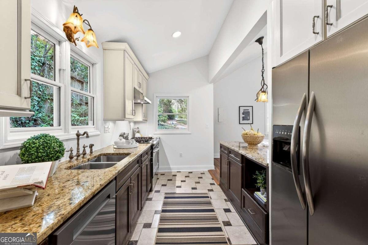 421 Emory Drive Atlanta - Photo 12