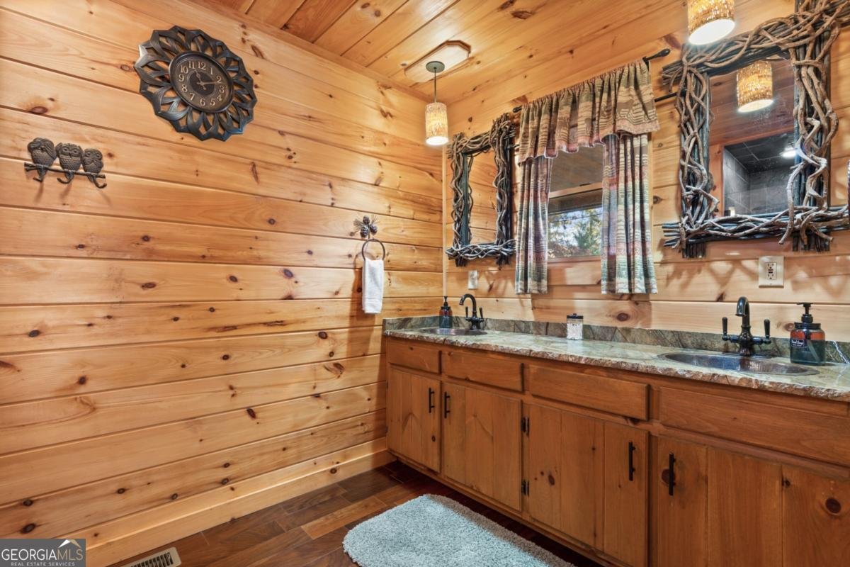 653 The Woods Road Mineral Bluff - Photo 23