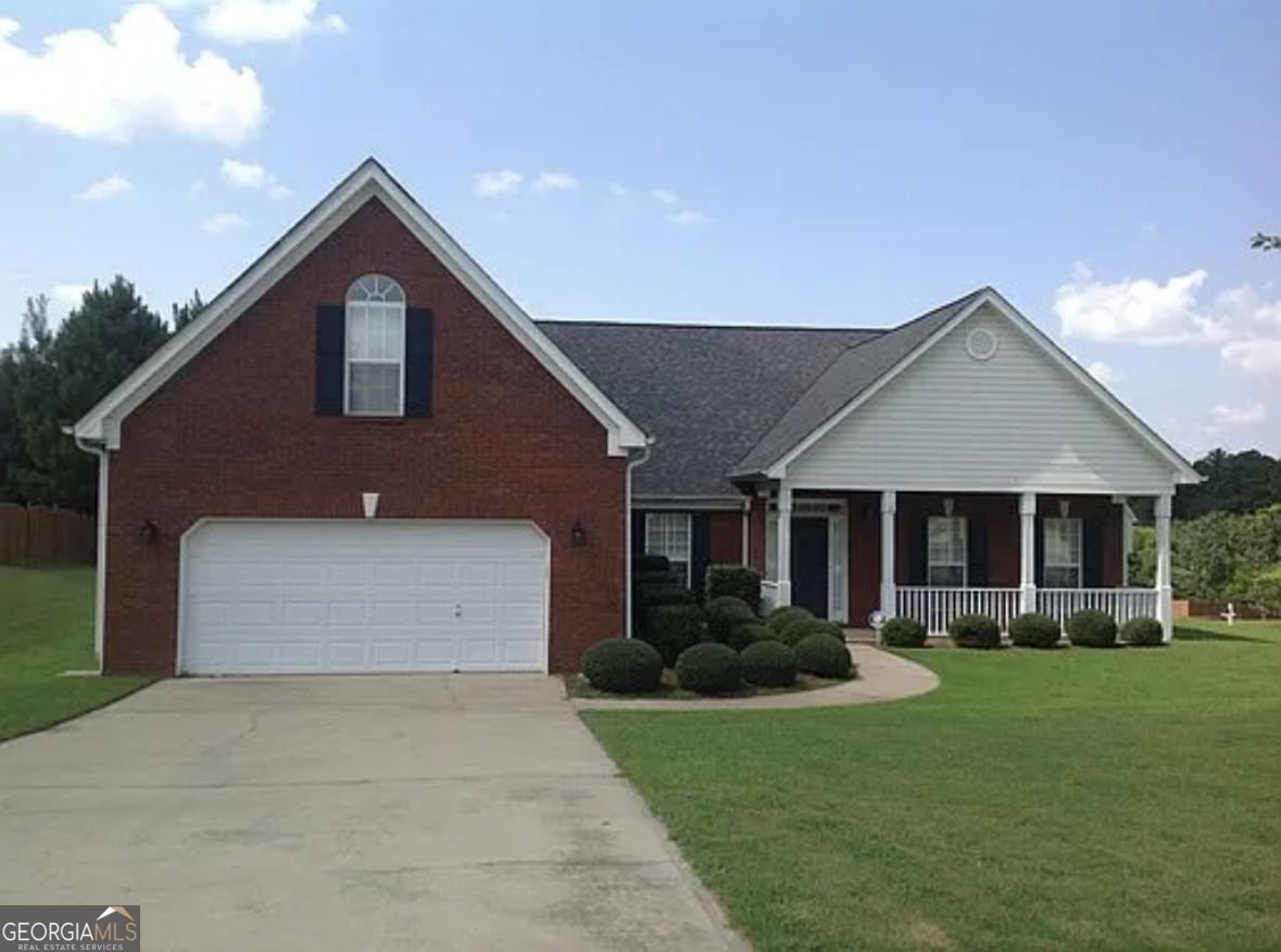 1932 Commons View Circle Snellville - Photo 1