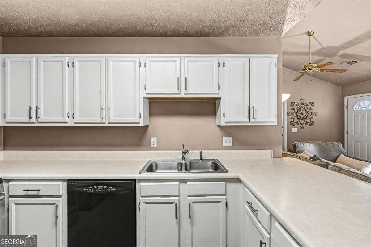 2636 Saint Charles Lane Kennesaw - Photo 14