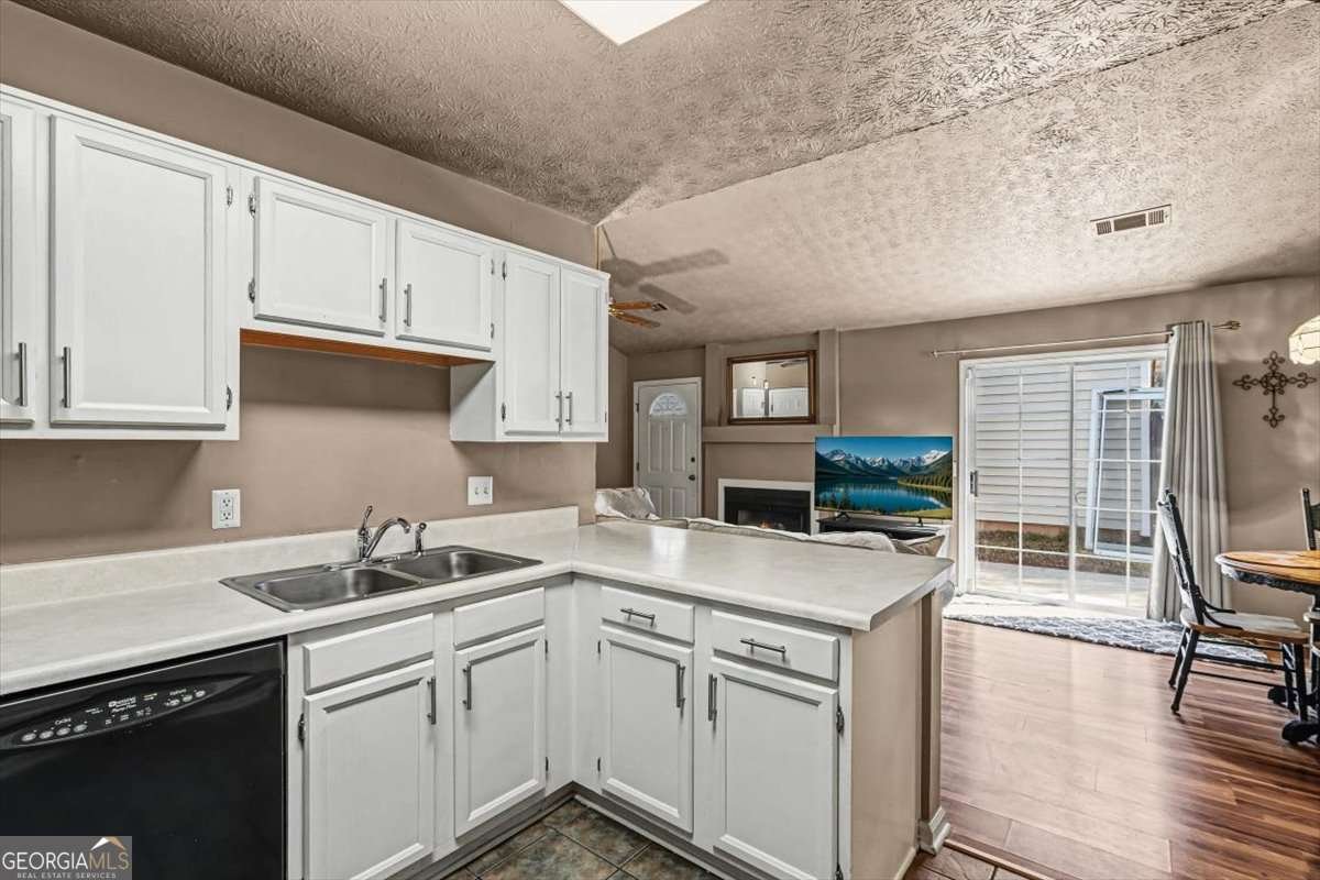 2636 Saint Charles Lane Kennesaw - Photo 17