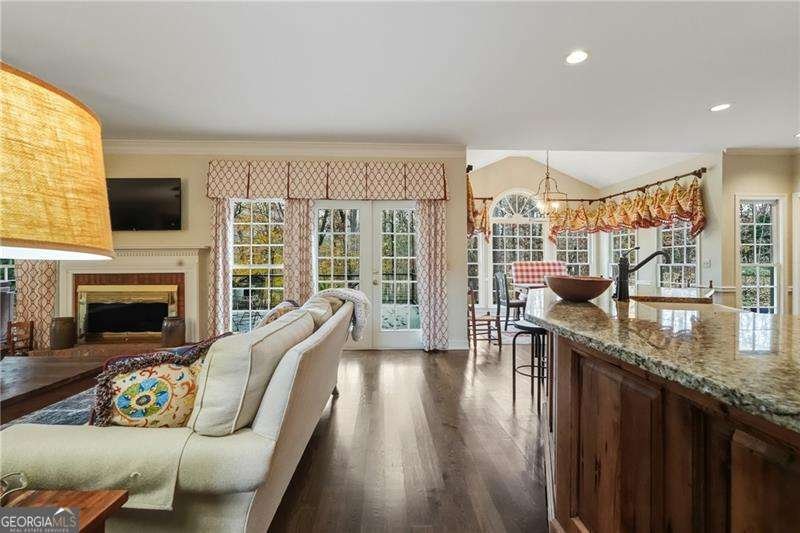 1561 Halisport Lake Drive Kennesaw - Photo 15