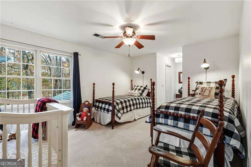 1561 Halisport Lake Drive Kennesaw - Photo 32