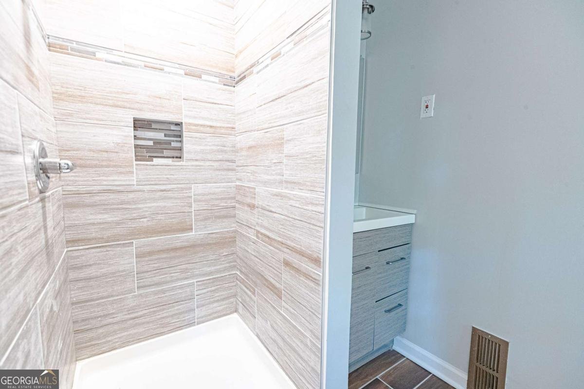 145 Holly Road Atlanta - Photo 17