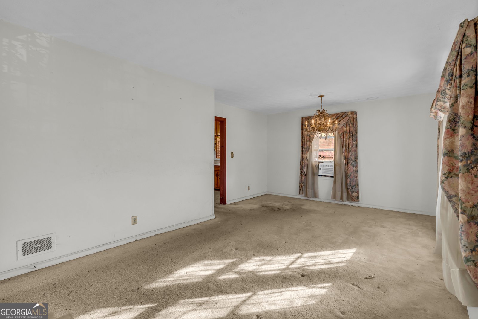 1673 Flintwood Drive Atlanta - Photo 8