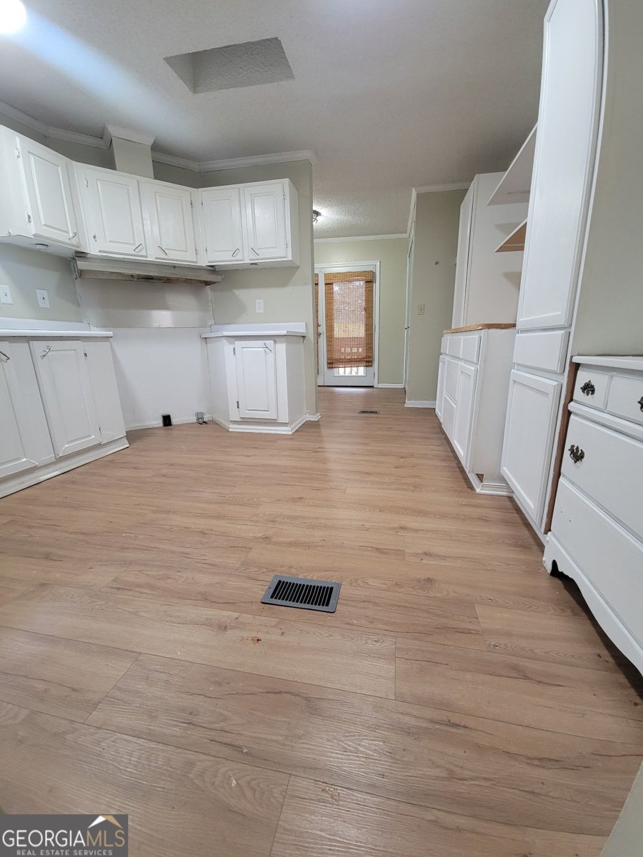 3241 Crest Highway Thomaston - Photo 8