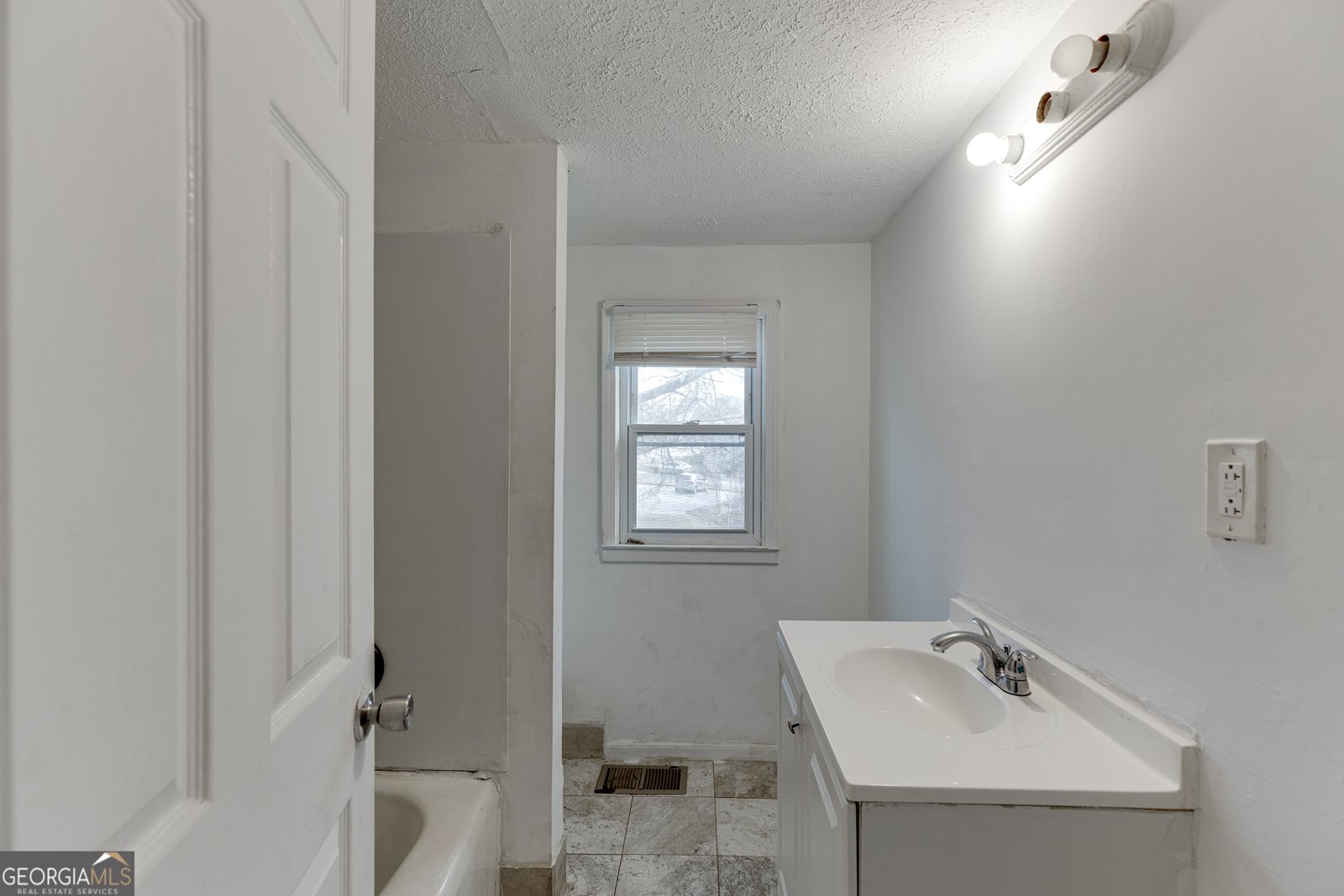 211 Stone Mountain Street Lawrenceville - Photo 22