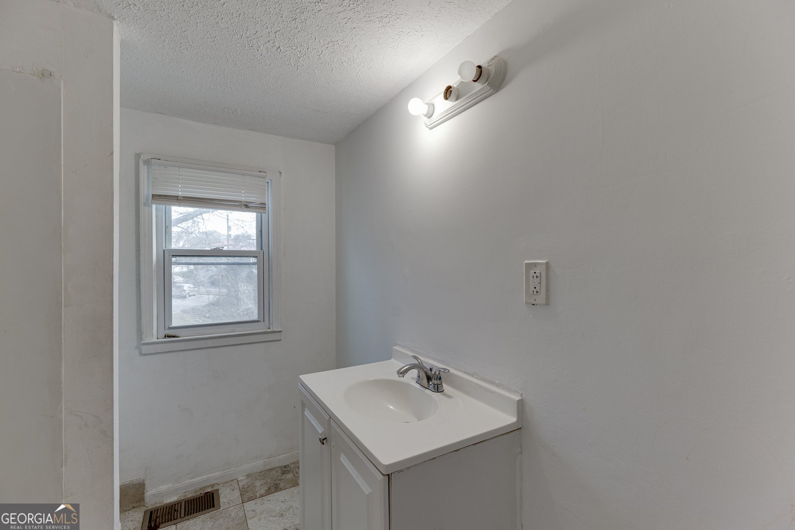 211 Stone Mountain Street Lawrenceville - Photo 23