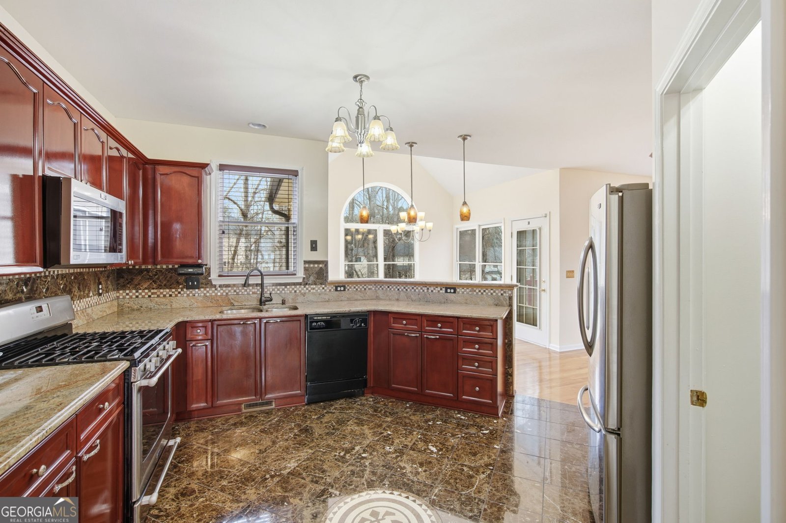 220 Ridge Bluff Lane Suwanee - Photo 19