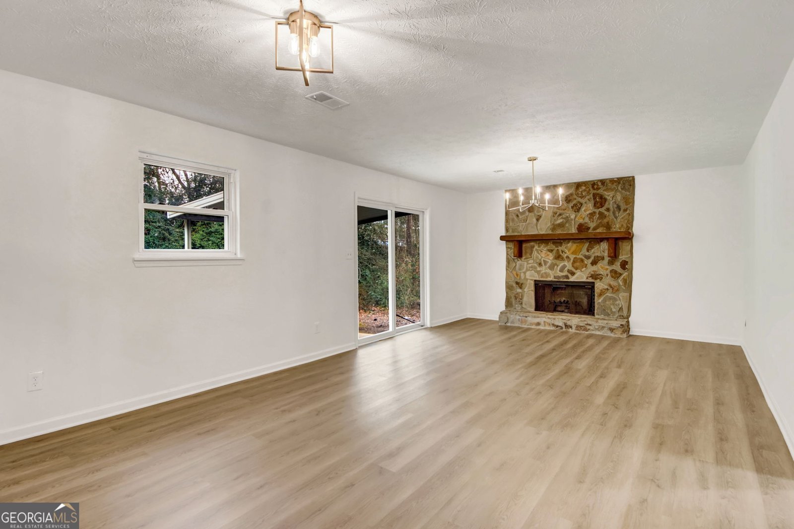 6470 Meadow Lark Drive Riverdale - Photo 11