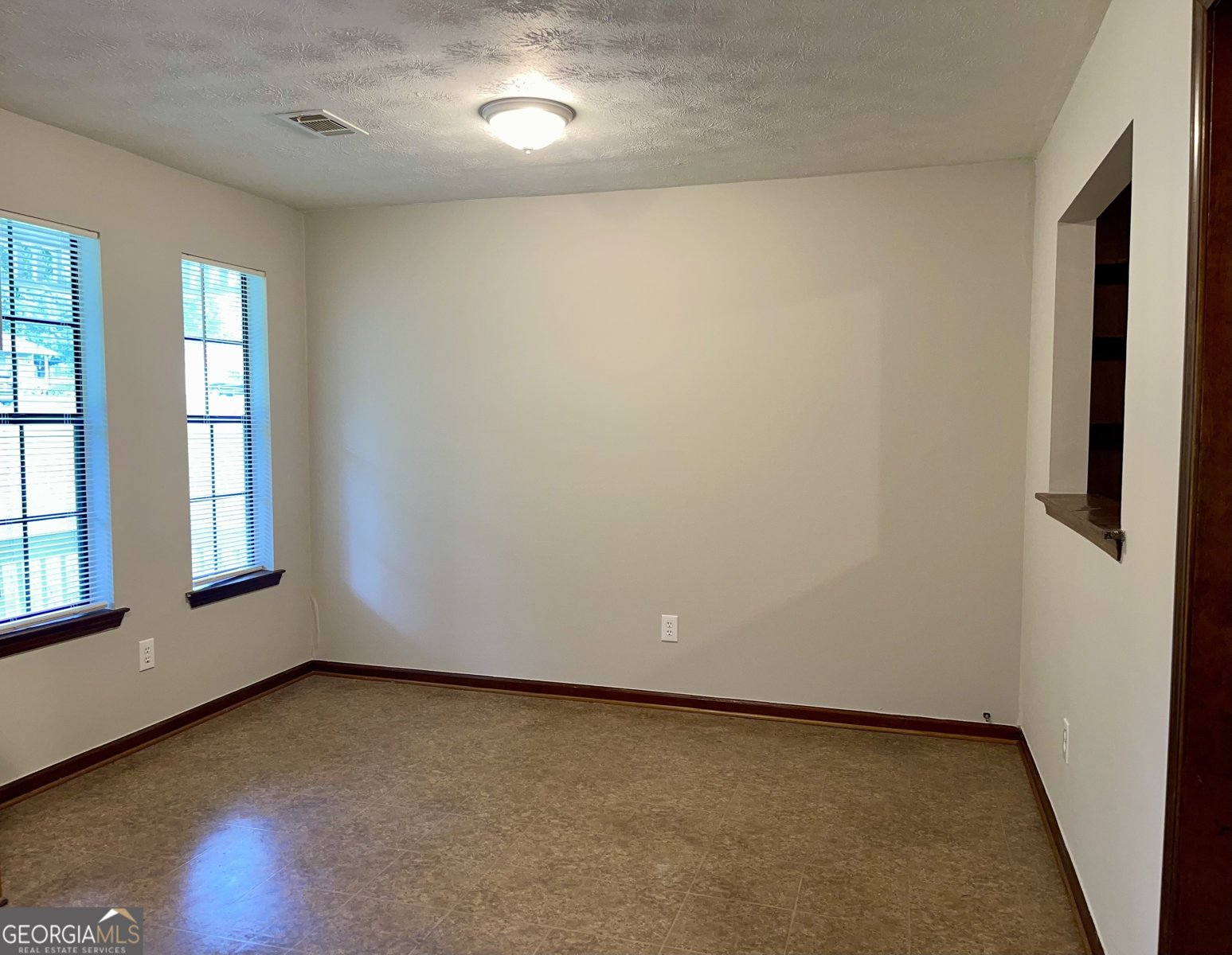 977 Leeward Lane Jonesboro - Photo 6