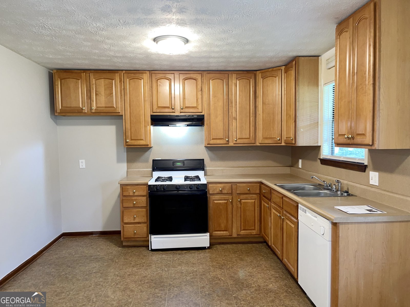 977 Leeward Lane Jonesboro - Photo 7