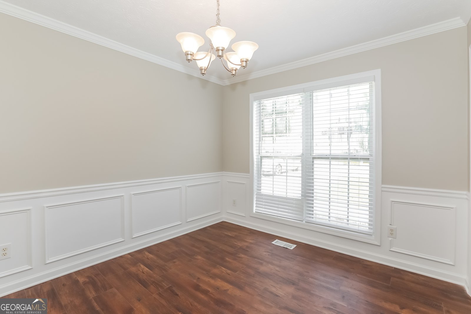 971 Simon Park Circle Lawrenceville - Photo 10