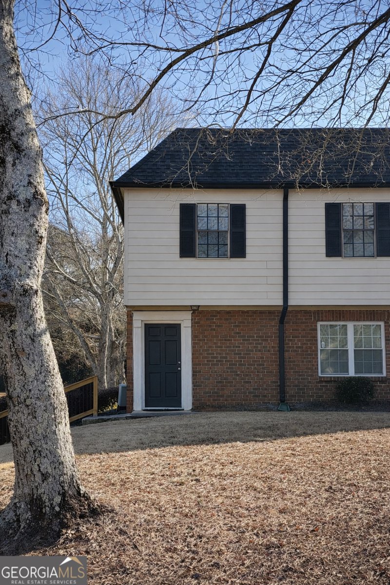 320 Winding River Road Atlanta - Photo 1