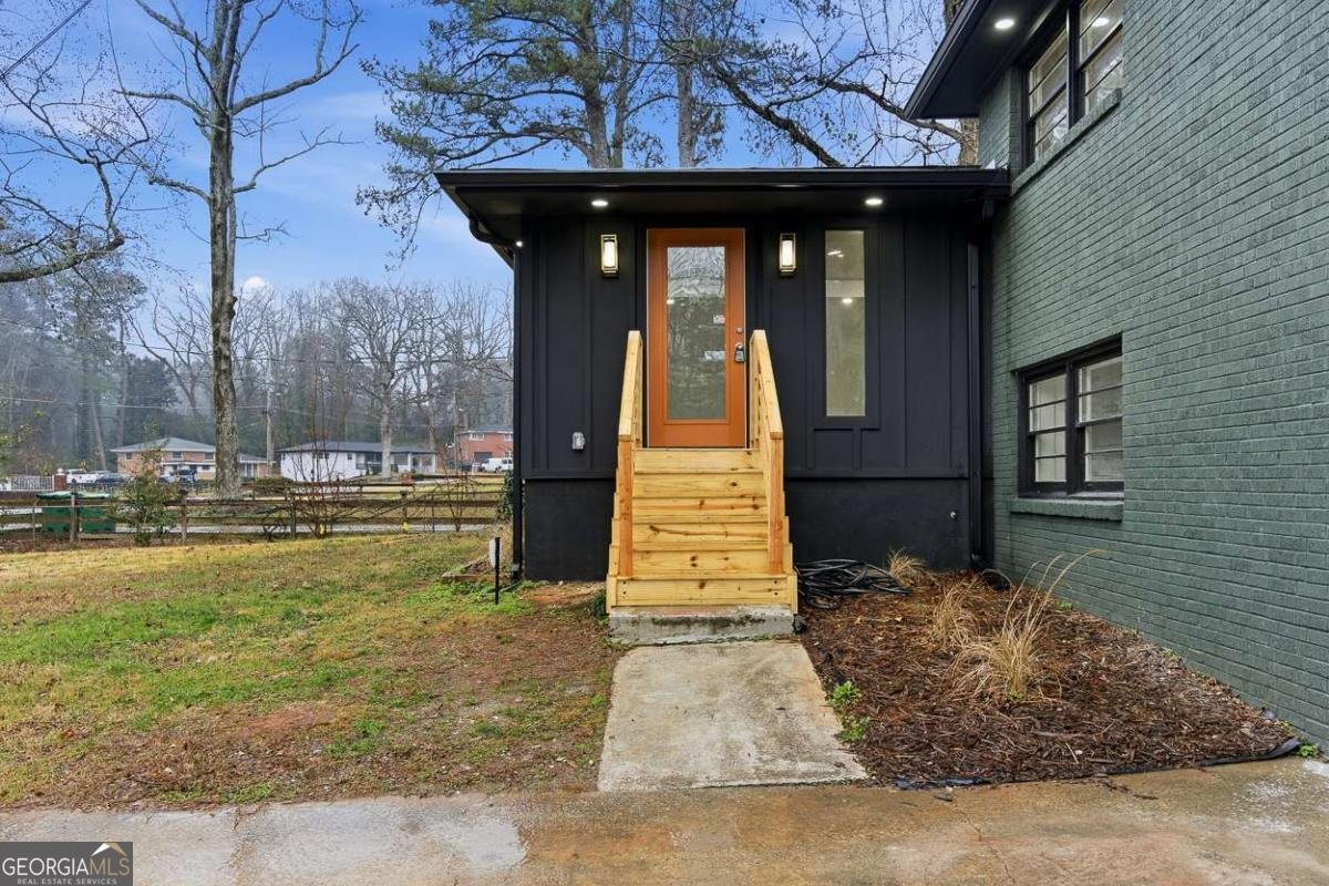 2543 Fontaine Circle Decatur - Photo 6