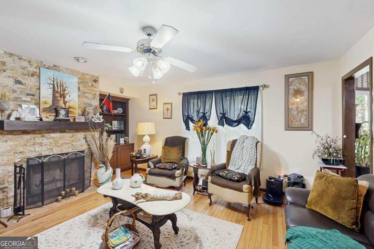 530 Oxford Crest Court Lawrenceville - Photo 1