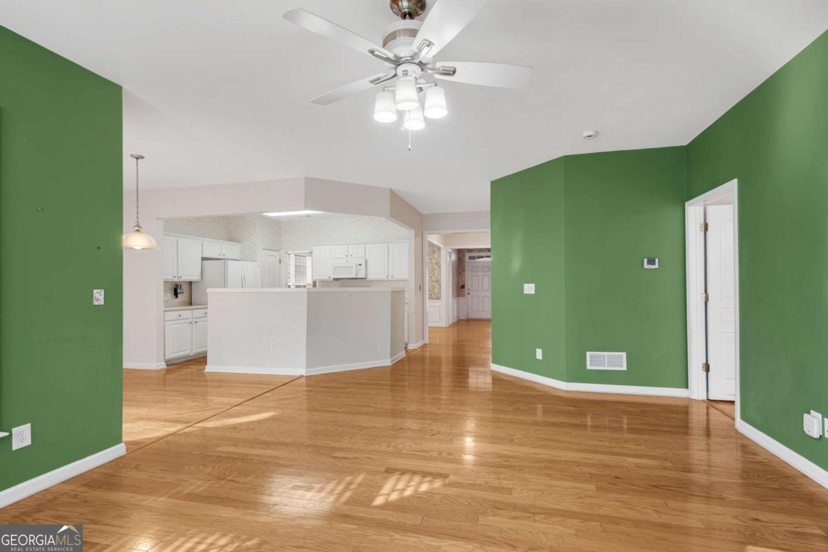 132 Churchcliff Drive Woodstock - Photo 17