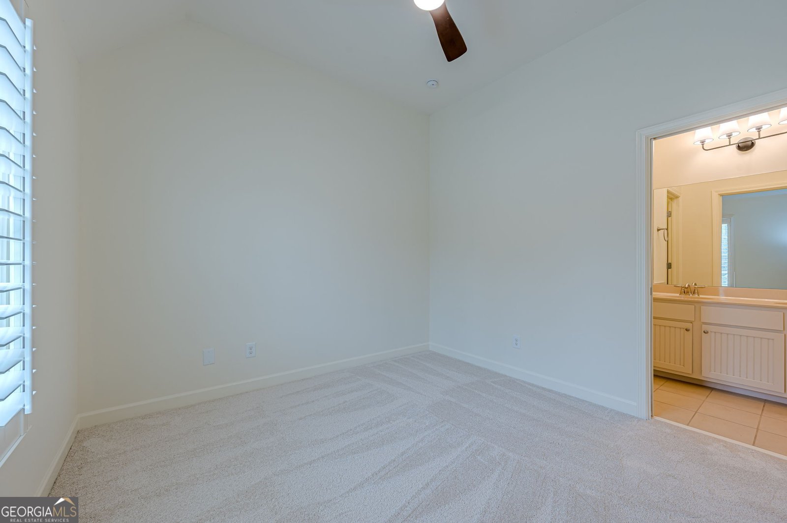 247 Fowler Street Woodstock - Photo 33