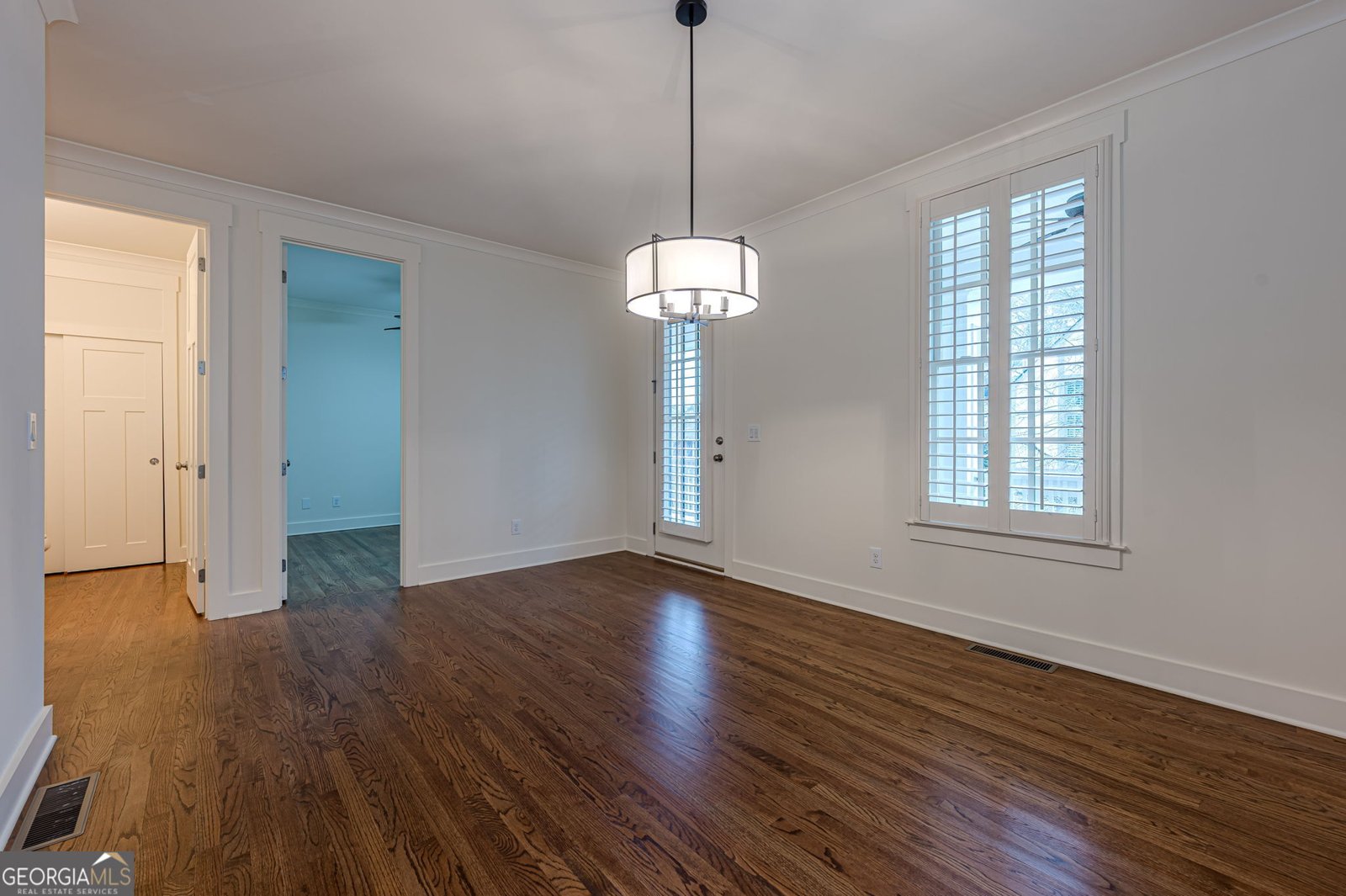 247 Fowler Street Woodstock - Photo 9