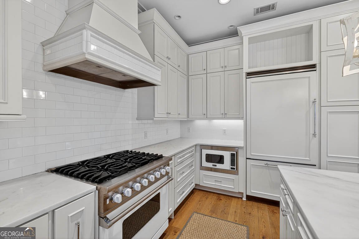 1030 Village Oaks Lane St. Simons - Photo 10