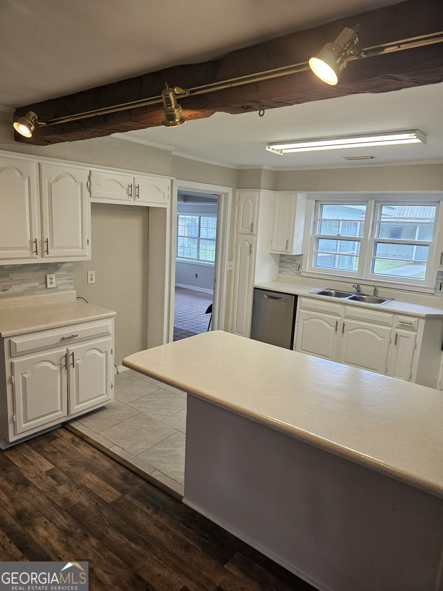 119 Wacona Drive Waycross - Photo 8