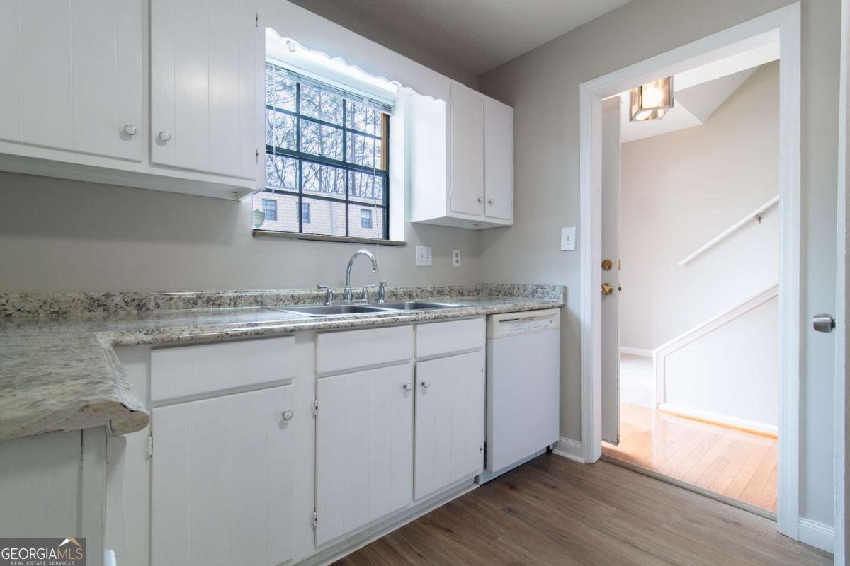 6437 Stone Way Morrow - Photo 9