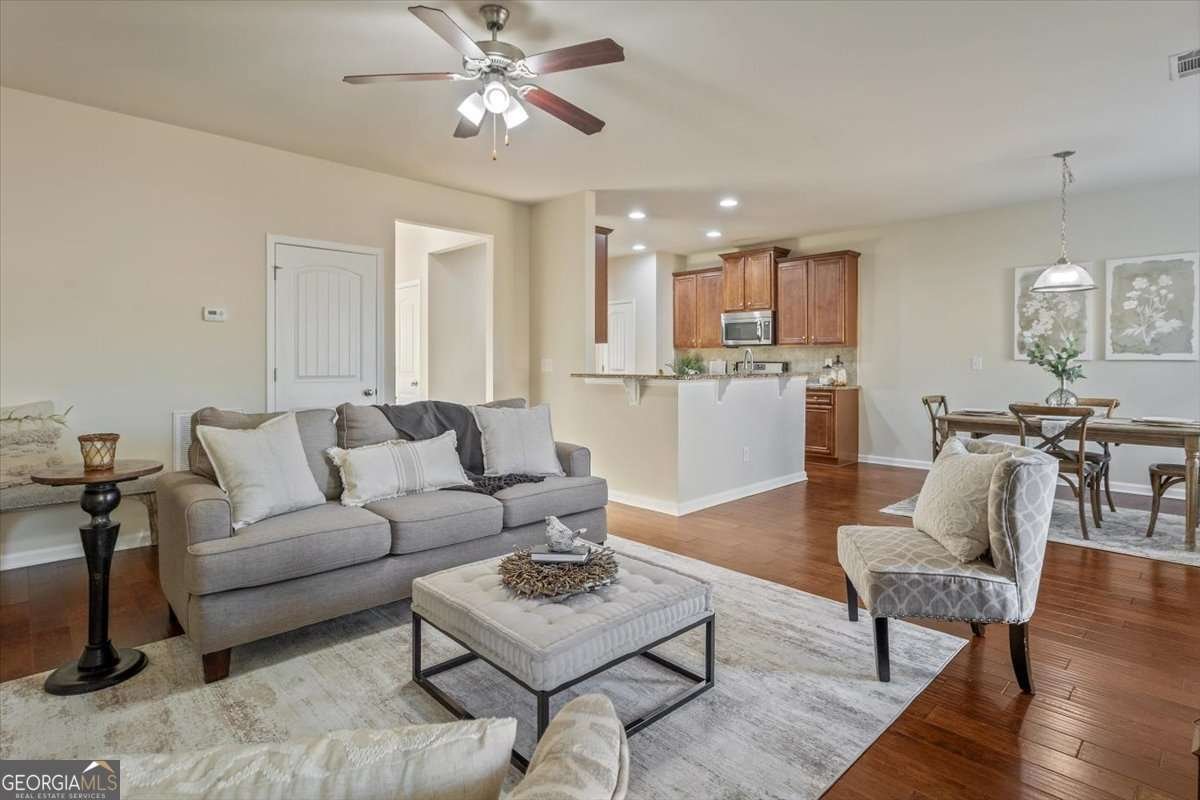 704 Flag Street Canton - Photo 10