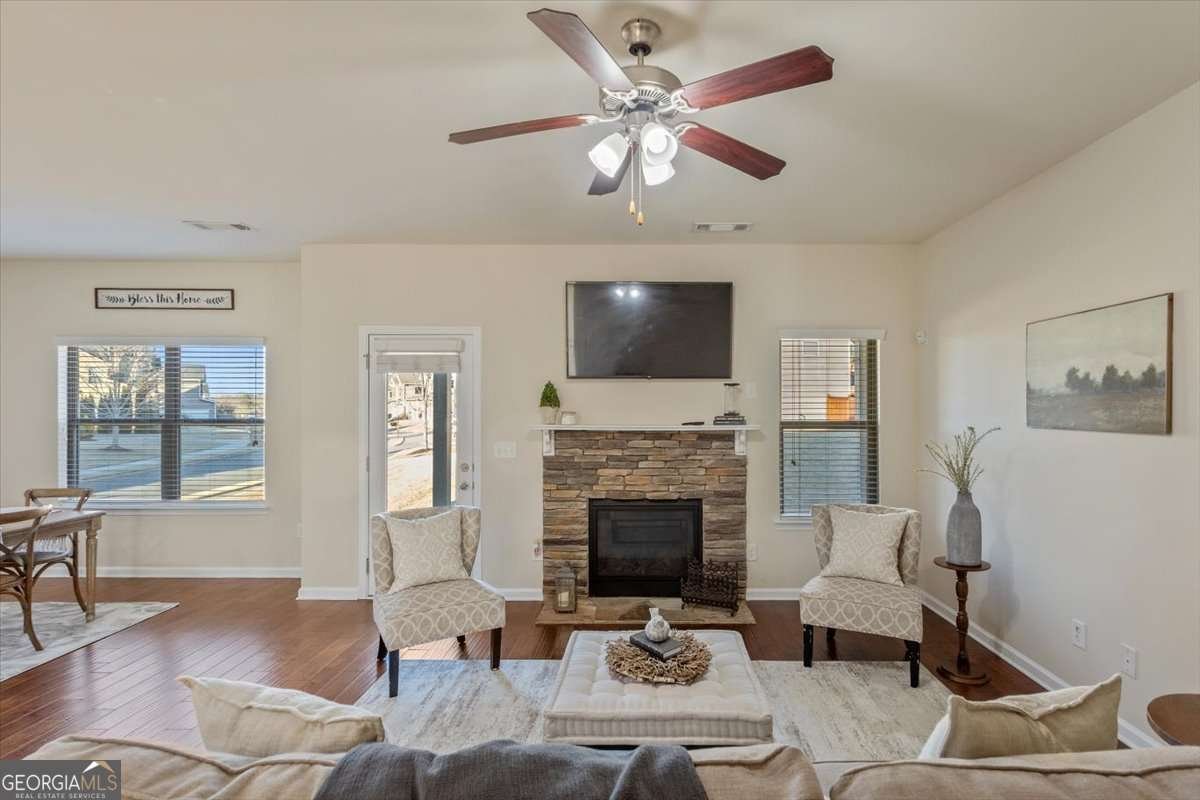 704 Flag Street Canton - Photo 8