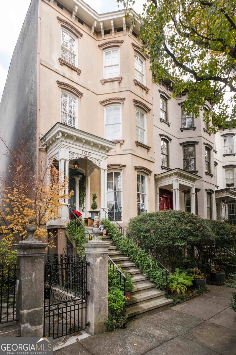 108 Gaston Street Savannah - Photo 1