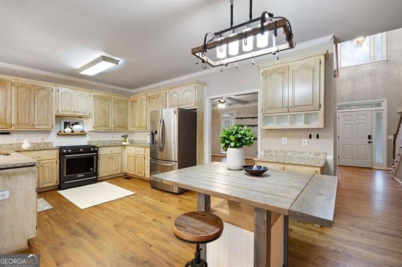 241 Falcon Pointe Court Canton - Photo 10