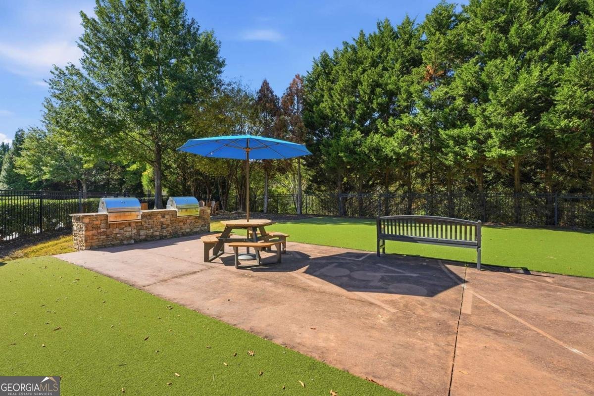 9931 MANCUNIAN Way Douglasville - Photo 38