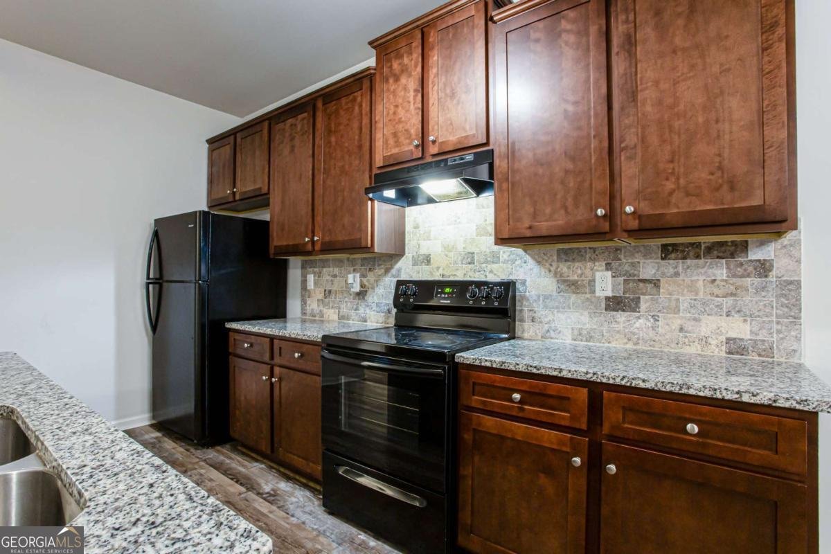 1545 Iris Walk Jonesboro - Photo 9