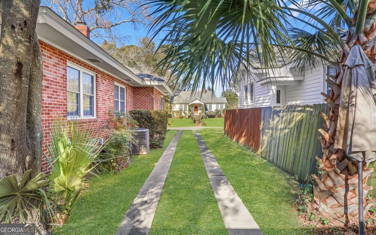 425 51St Street Savannah - Photo 9