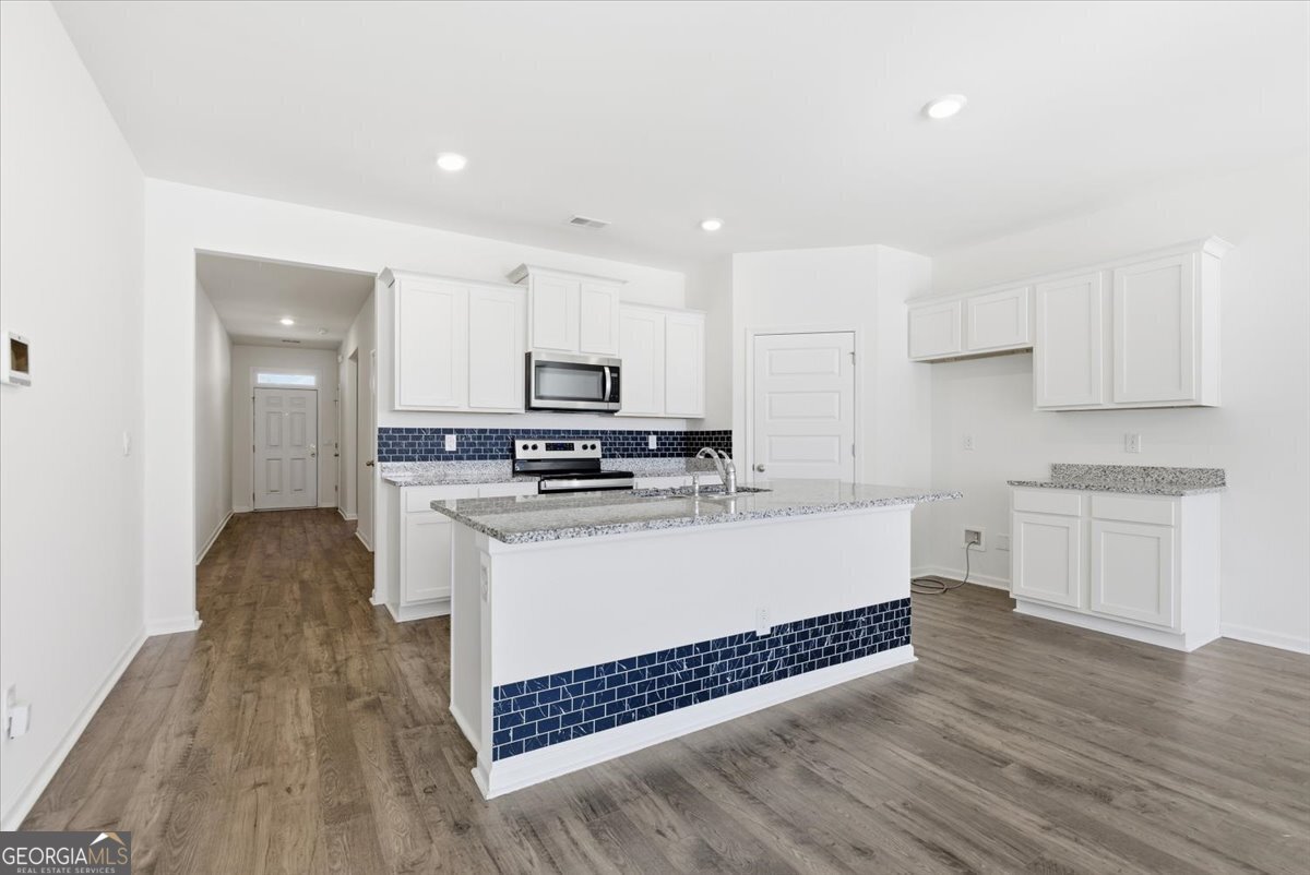 725 Whitman Lane Stockbridge - Photo 11