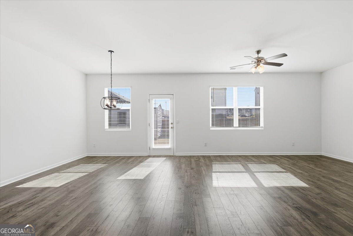 725 Whitman Lane Stockbridge - Photo 18